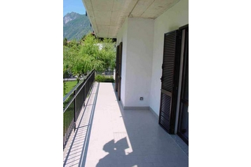 Italia Privát Porlezza, Exteriorul